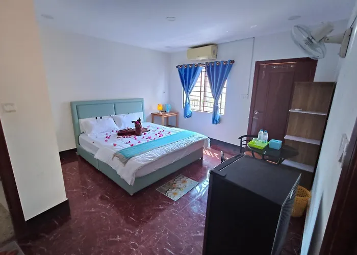 Hotel Aliza's