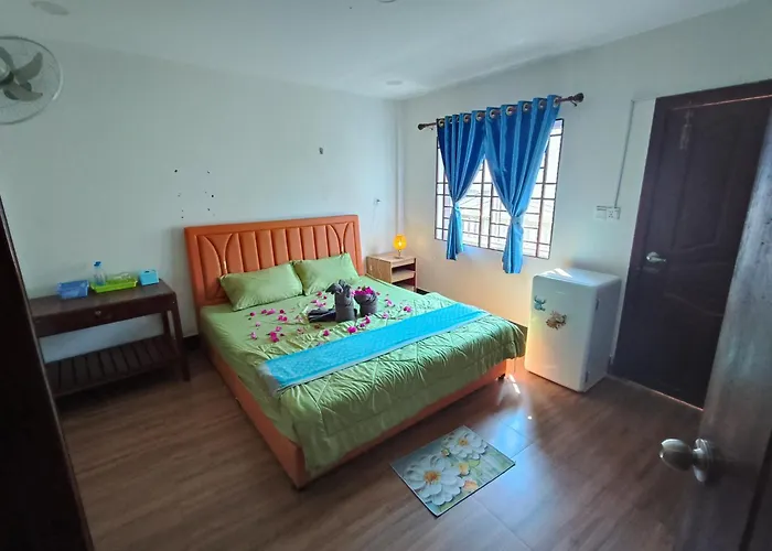 Hotel Aliza's
